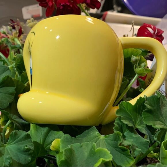 Vintage sculpted Tweetie Mug - Picture 3 of 6